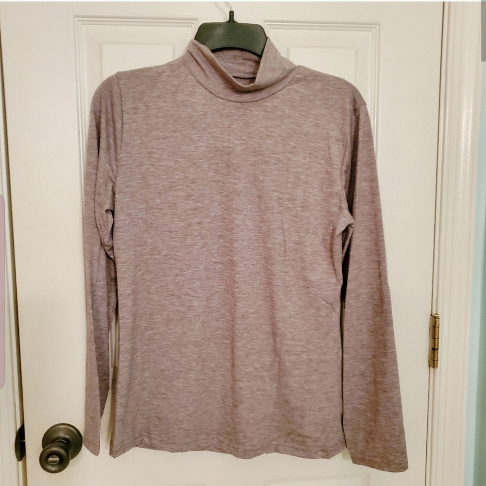 🥂3 for 25..Shein grey turtleneck base shirt